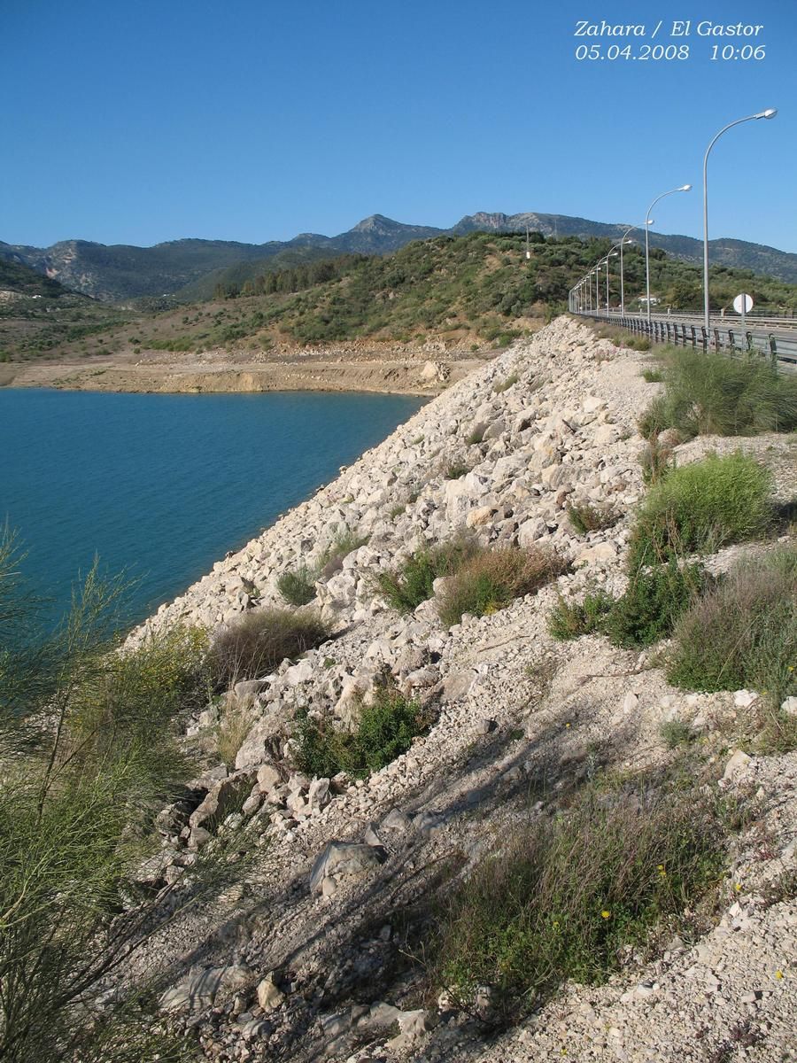 Zahara-El Gastor Dam 