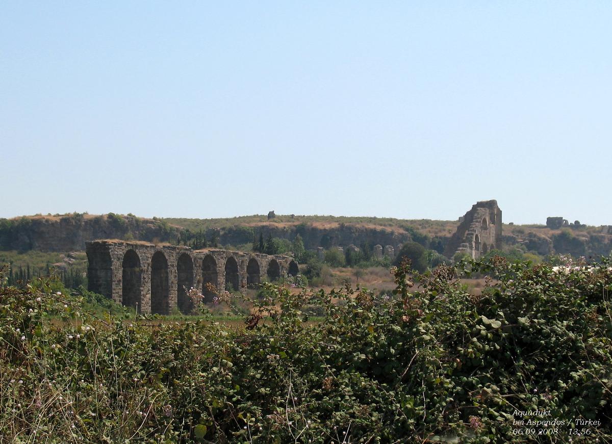 Aqueduc d'Aspendos 