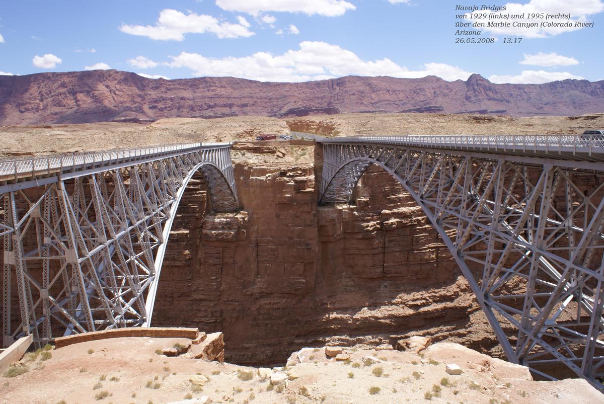 Alte und neue Navajo Bridge in Arizona 
