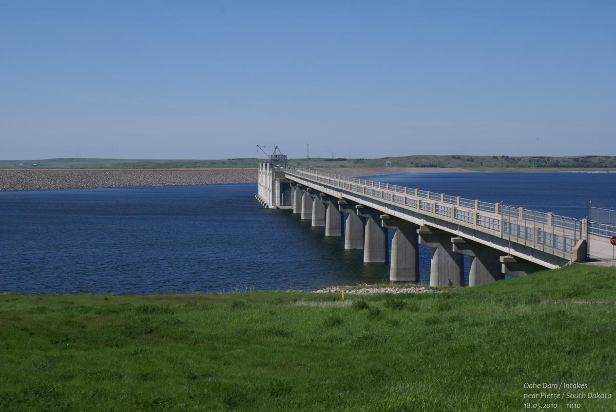 Oahe Dam bei Pierre, South Dakota 