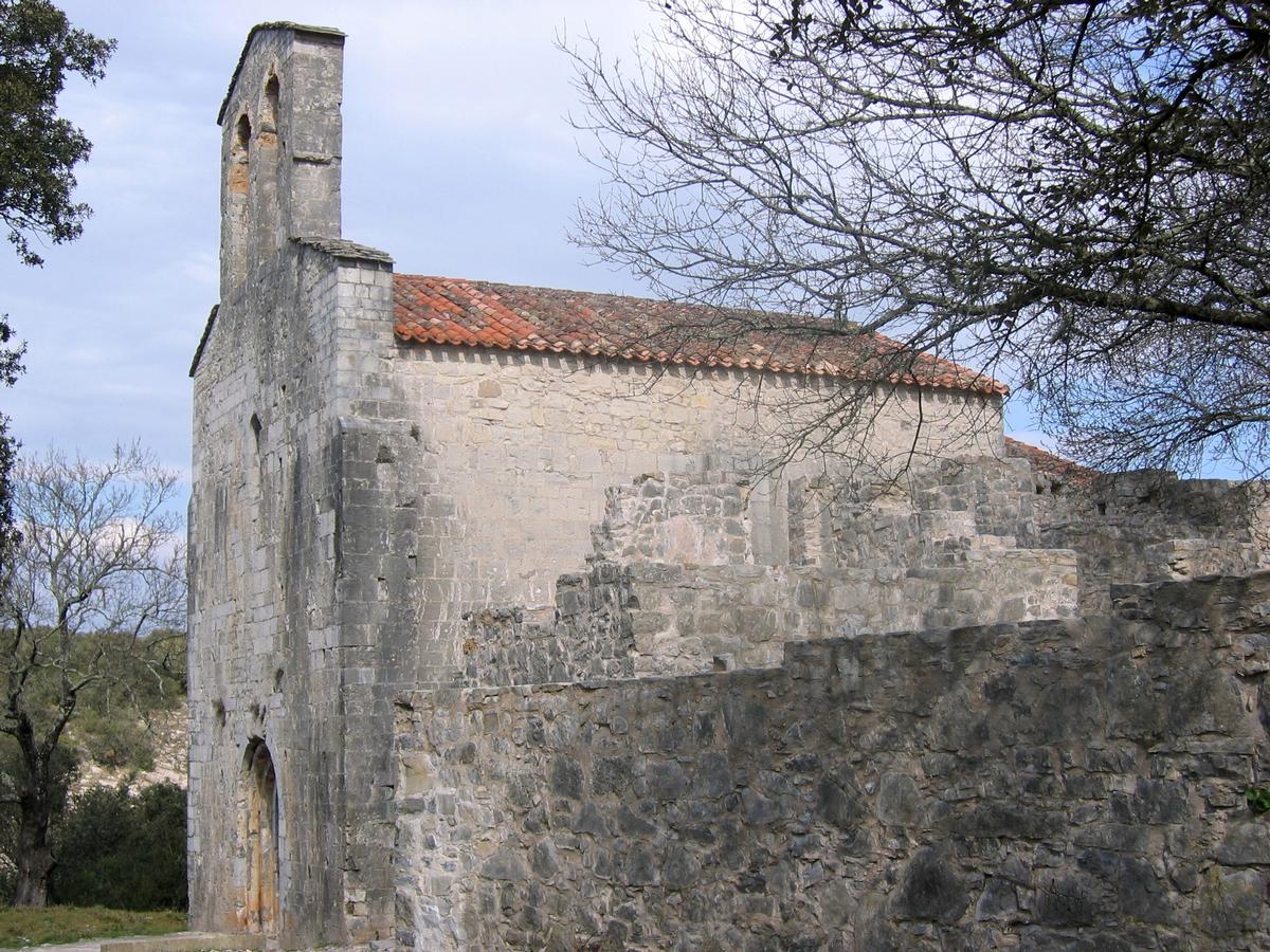 Eglise Saint-Etienne-d'Issensac (Commune de Brissac, Département de l'Hérault, Languedoc-Roussillon, France) 