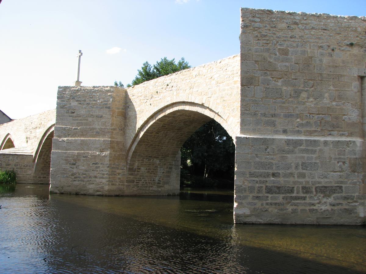 Pont Roman (Commune de Saint-Généroux, Département des Deux-Sèvres, Poitou-Charentes) 