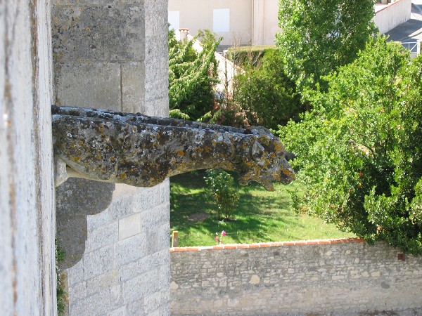 Eglise Saint-Martin (12ème - 15ème siècle), Esnandes, Charente-Maritime, Poitou-Charentes, France Eglise Saint-Martin (12ème - 15ème siècle) , Esnandes, Charente-Maritime, Poitou-Charentes, France