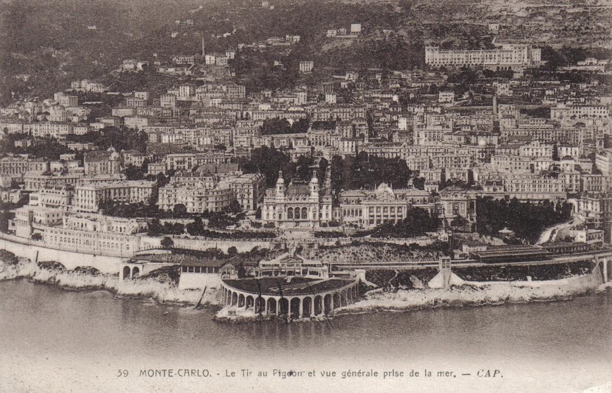 Le Tir au Pigeon et la gare de Monte-Carlo, Principauté de Monaco 
