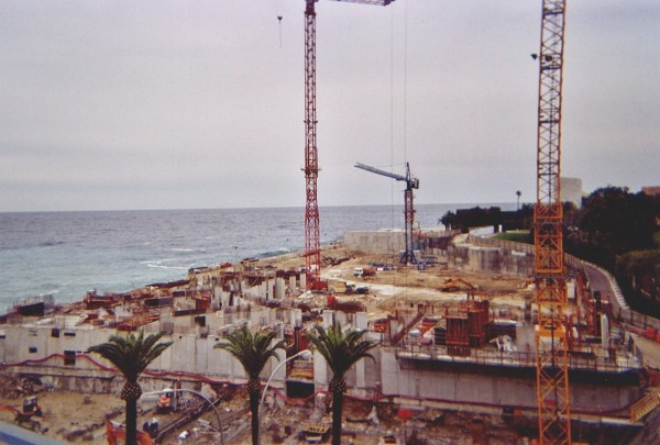Construction du nouveau complexe hotel - casino sur la presqu'ile du Larvotto 