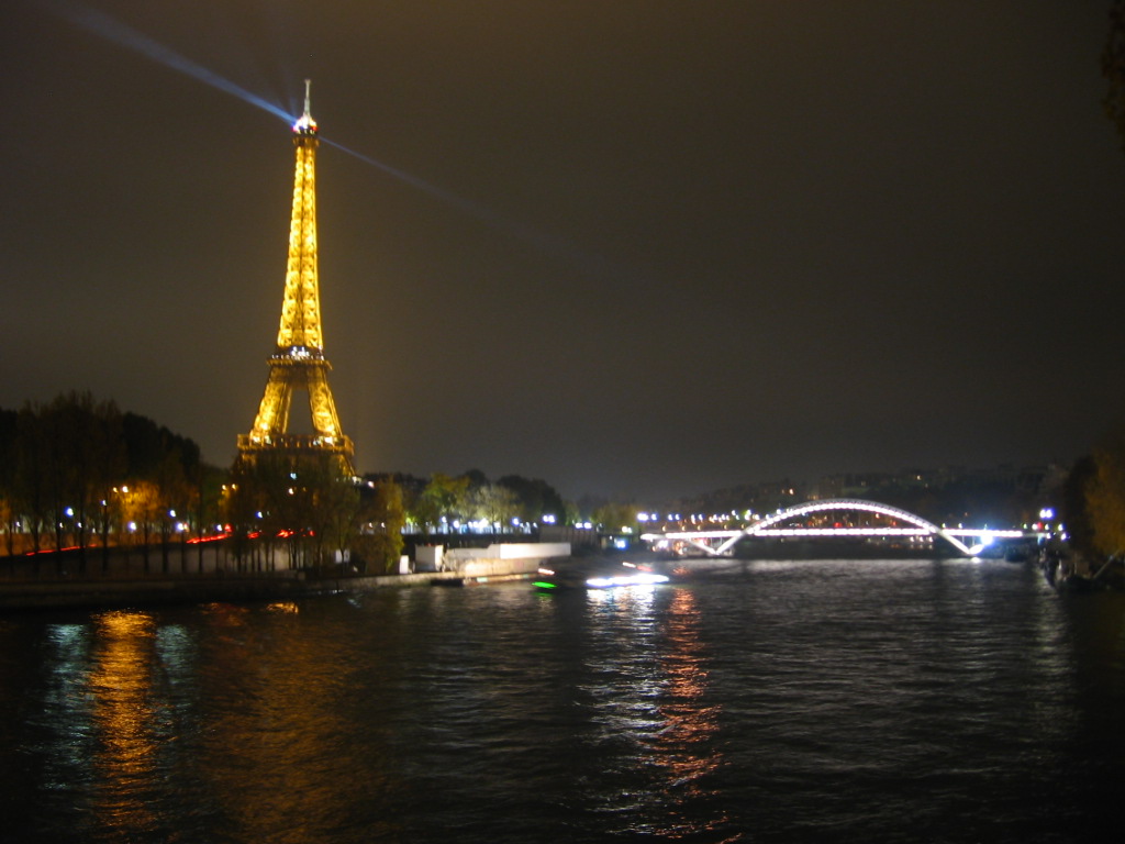 La Tour EiffelParis 