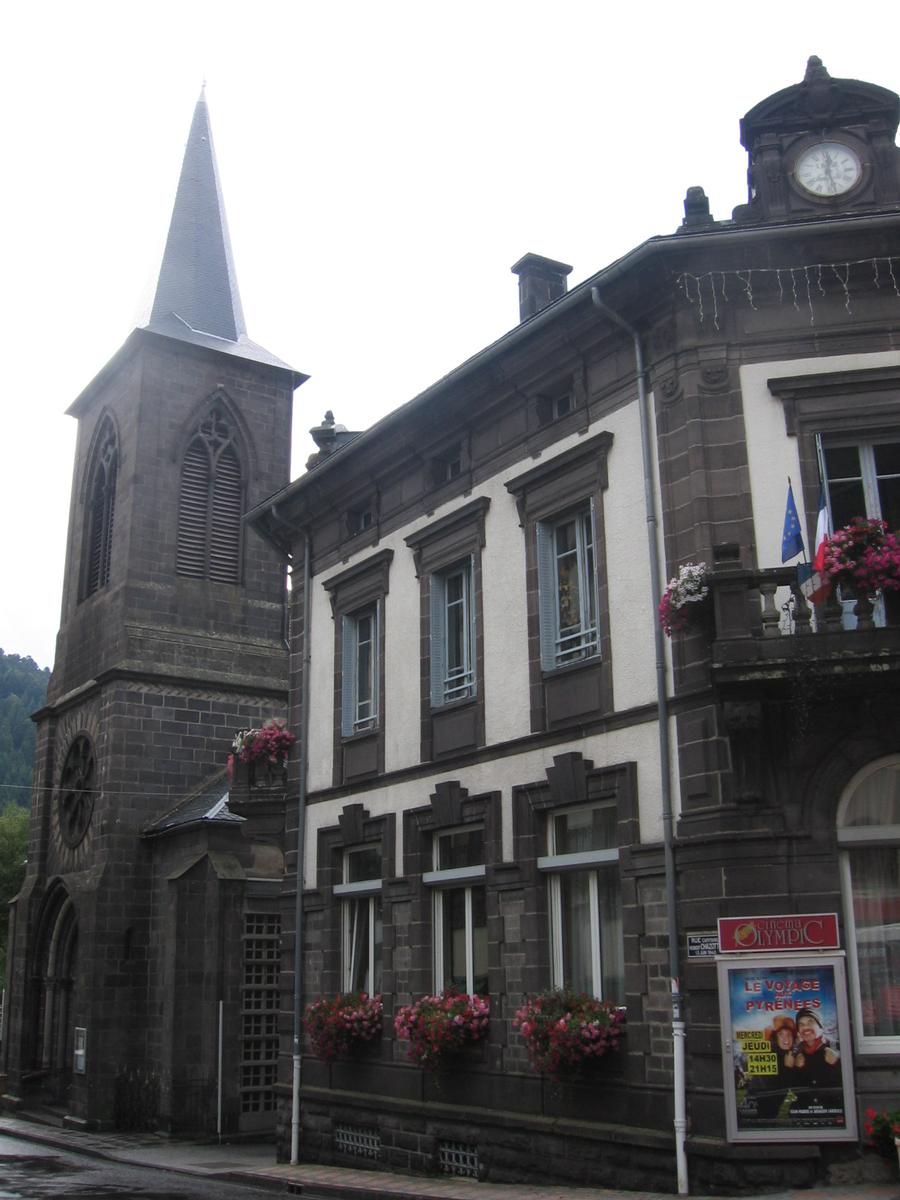 Mont-Dore Town Hall 