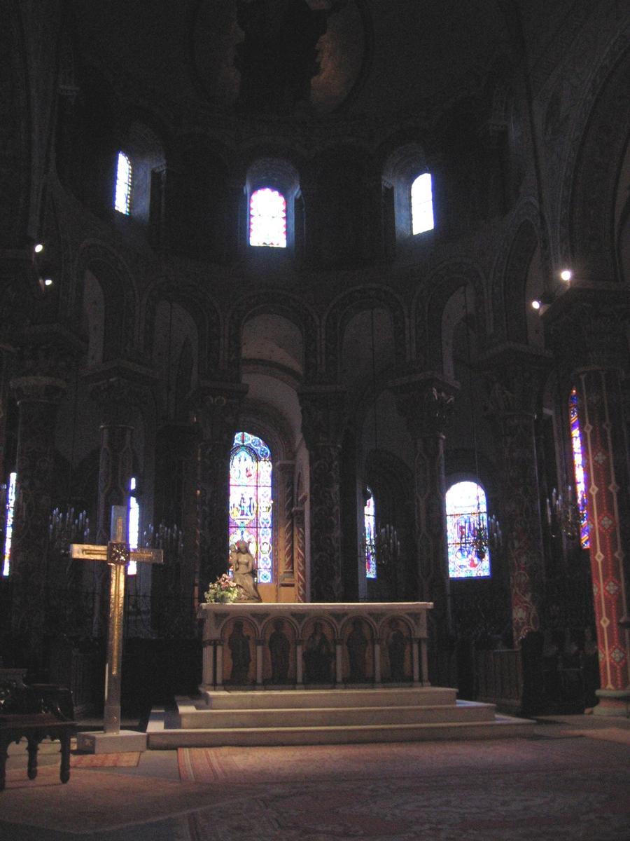 Eglise Saint-AustremoineIssoire, Puy-de-Dôme (63), Auvergne, France 