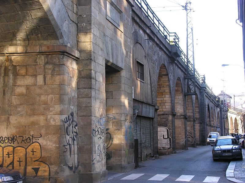 Negreliho Viadukt, Prague 