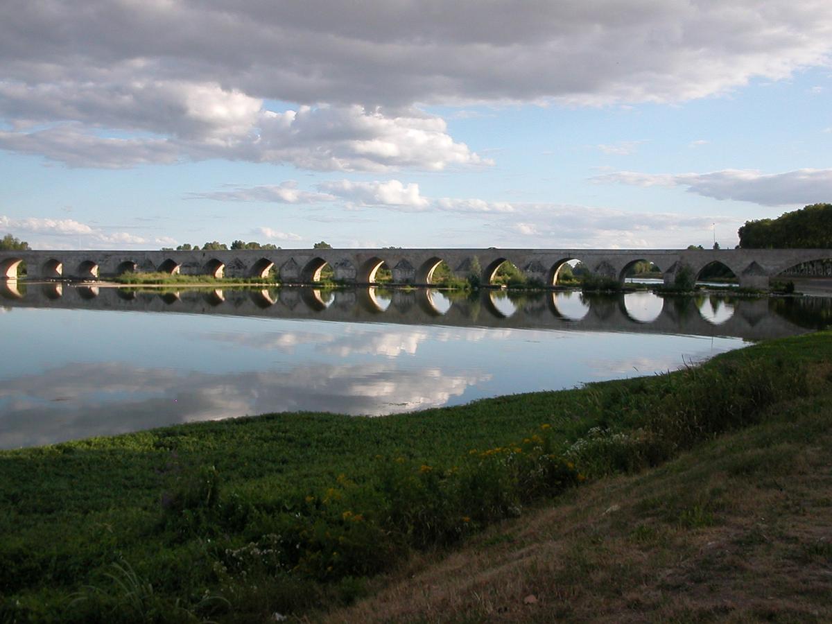 Beaugency Bridge 