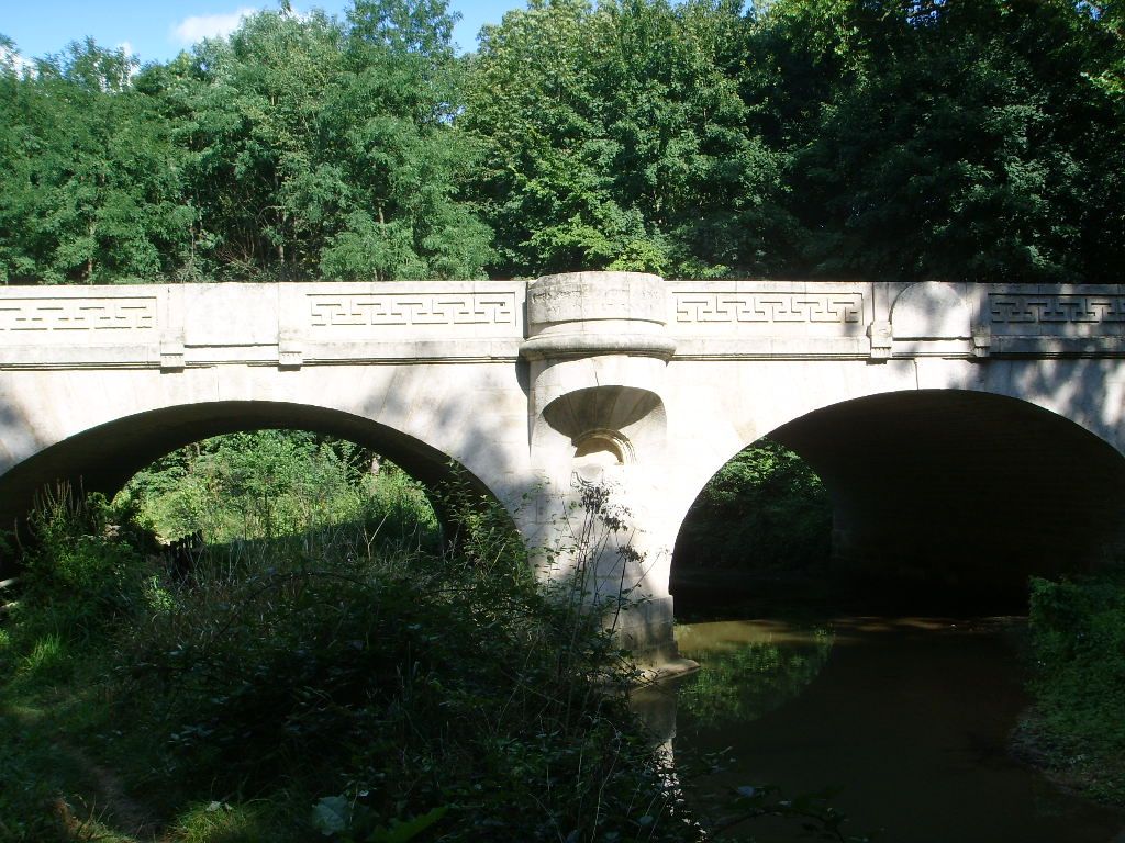 Pont sur le ru de Baulches (RN 6), Monéteau 