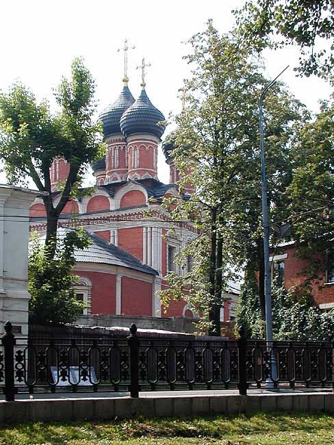 Wysokopetrowsky-Kloster in Moskau - Bogoljubowo-Kirche 