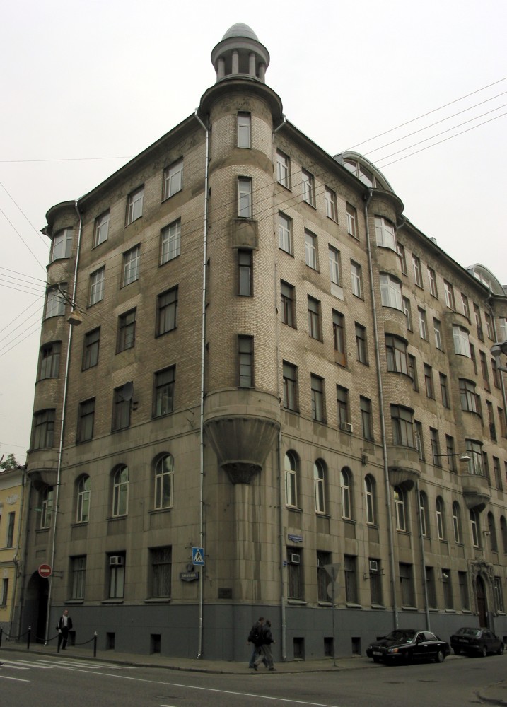 L. V. Shamshin's Apartment House in Znamenka, 8. 1909, Moscow 
