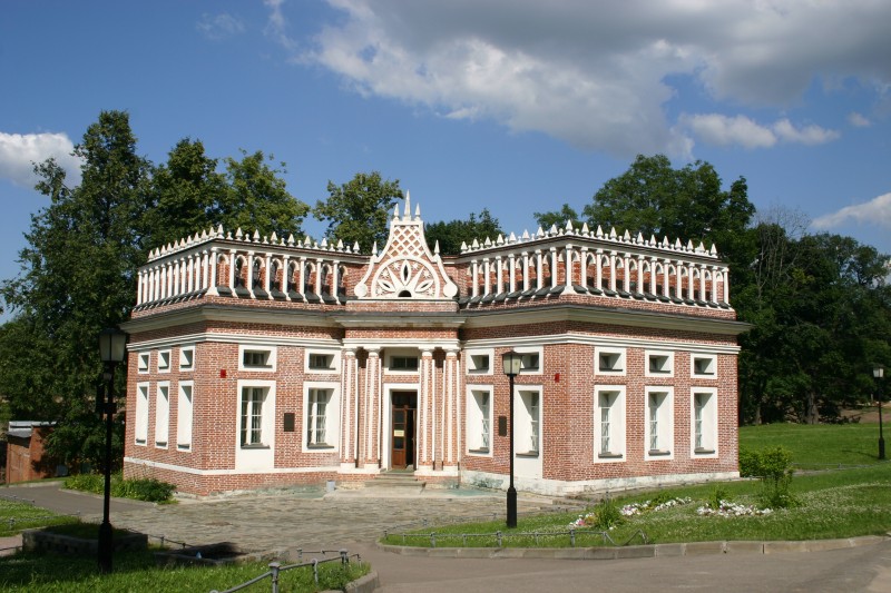 Tsaritsino - First Kavalersky House (1785-85) by Vasiliy Ivanovich Bazhenov 