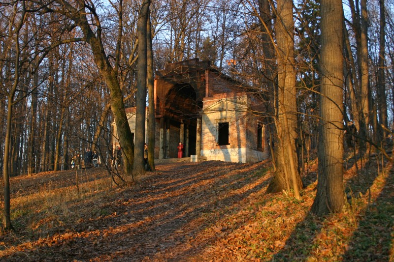 Tsaritsino - Pavilion Milovida 1800 by architect I. V. Egotov 