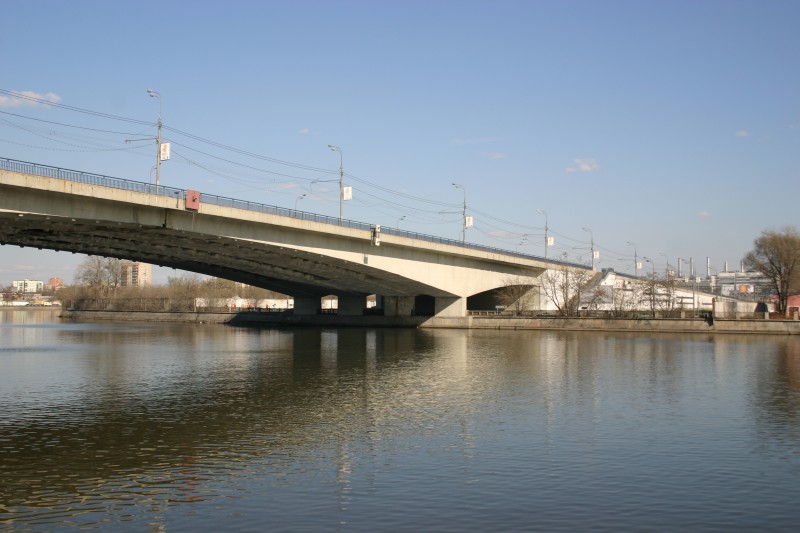 Pont-route Avtozavodsky, Moscou 