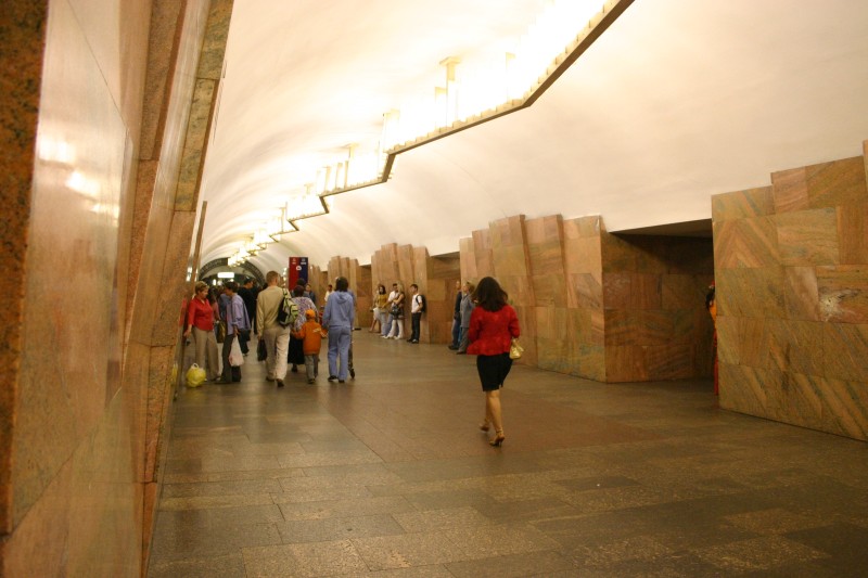 Metrobahnhof Barrikadnaja, Moskau 