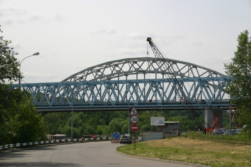 Saburovo-Eisenbahnbrücke in Moskau 
