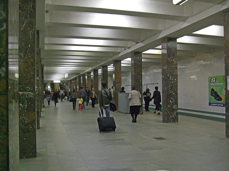 Station de métro Retchnoï Vokzal 