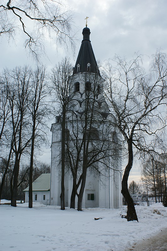 Raspyatskay Church-Bell Tower 16th century. Alexsandrovskaya sloboda. Alexsandrov, Vladimirskaya Oblast, Russia 