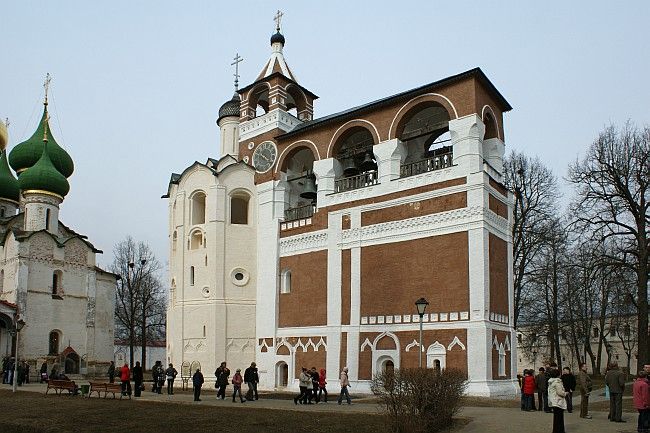 Belltower 16-17 century, Spaso-Evfimievskij Monastery, Suzdal, Vladimirskaya Oblast, Russia 