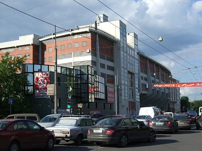Bakuninskaja-Straße-Parkhaus 