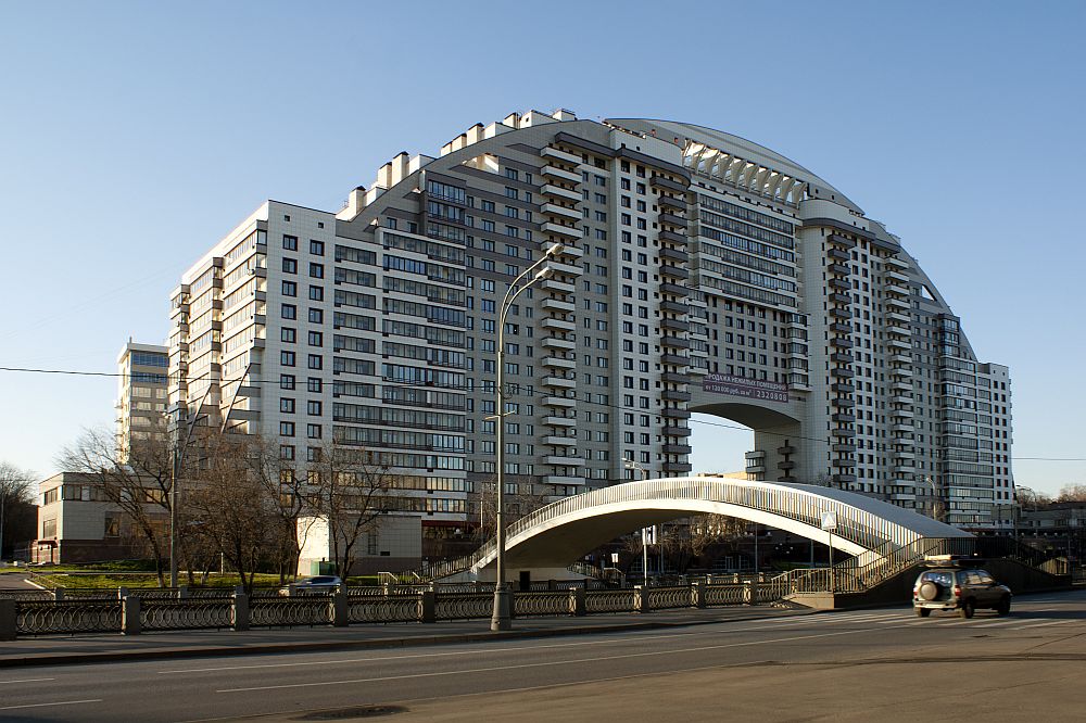 "Arco di Sole" apartment building in Moscow. 