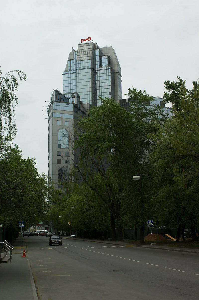 Media File No. 226462 Main office of the Russian Railway. Kalanchevskaya St. 35 of 2004. The total area of rooms is 53000 sq.m. Consists of two wings and a central tower of 28 floors