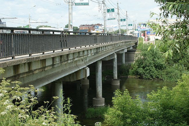 Zaretschensky-Brücke 