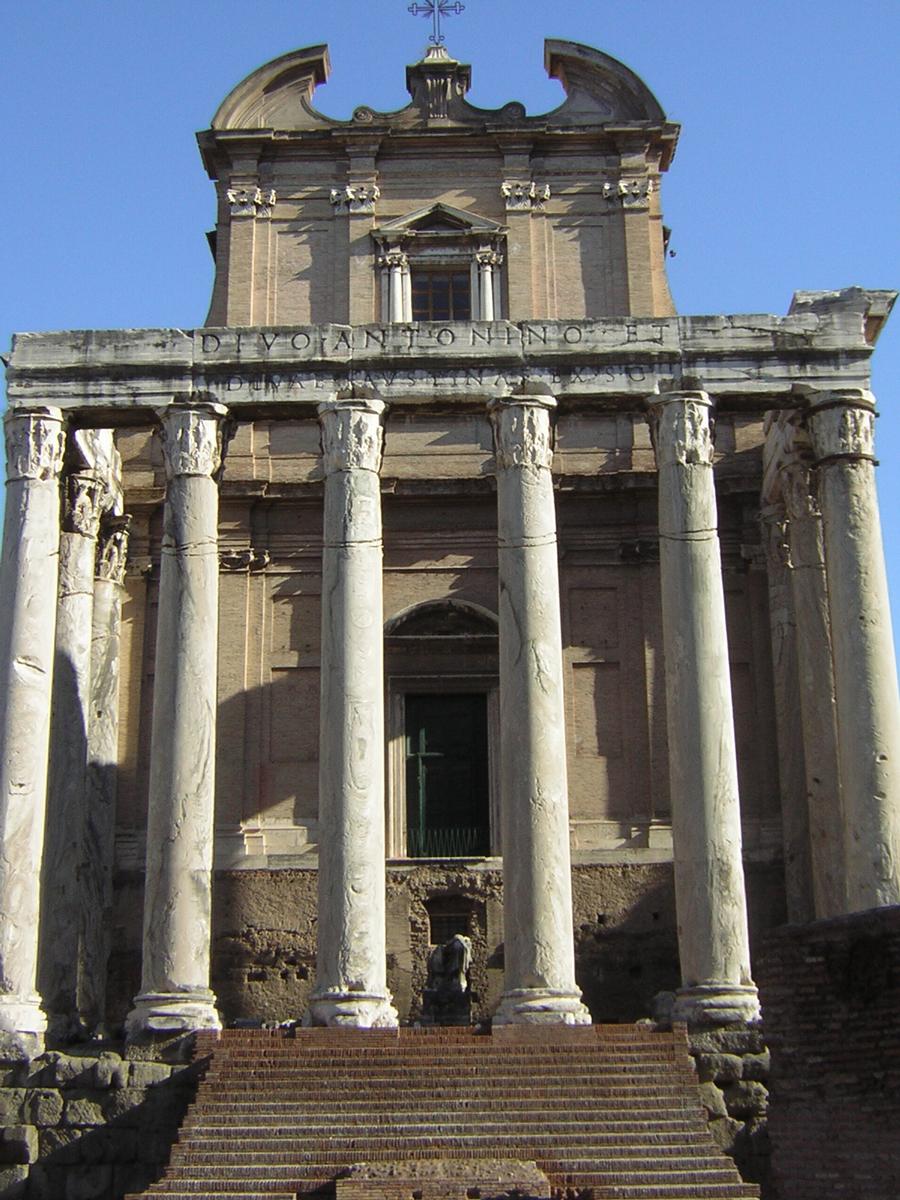 Tempel des Antoninus und der Faustina 