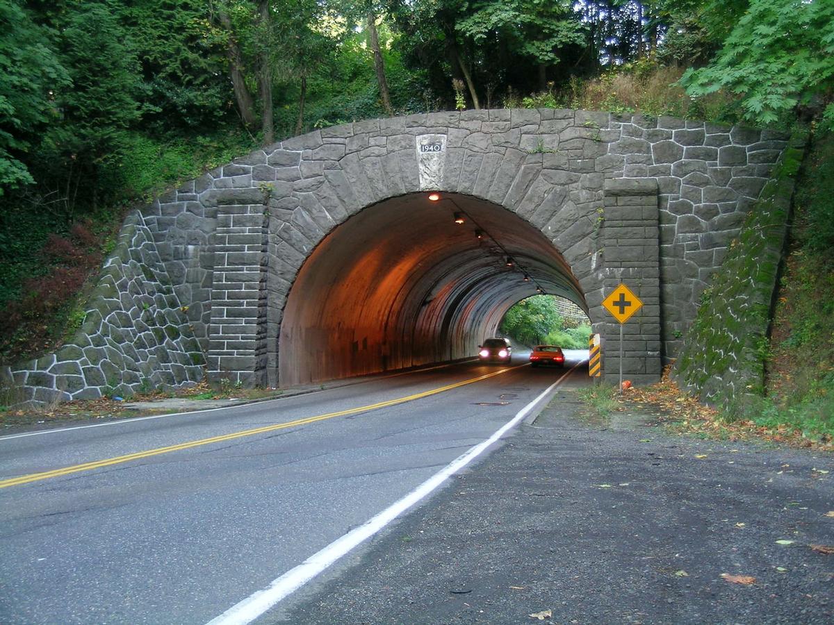 Burnside Tunnel 