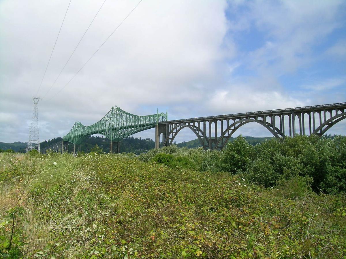 Conde B. McCullough Memorial Bridge 