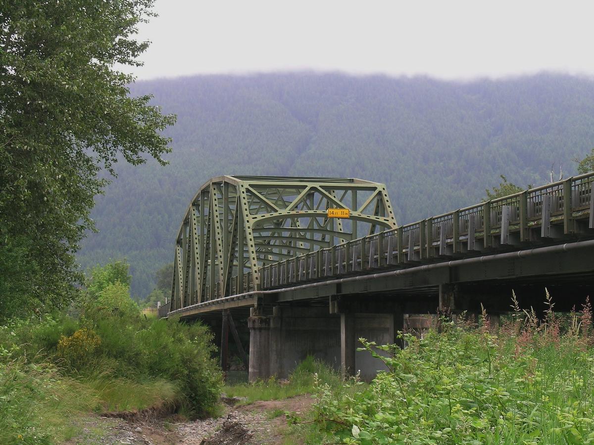 Cowlitz River Bridge 