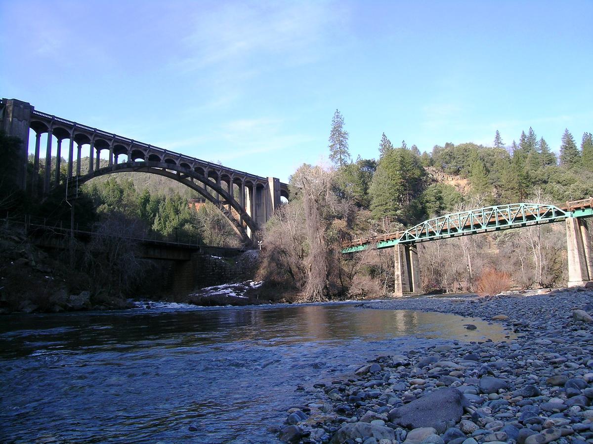 Harlan D. Miller Memorial Bridge 