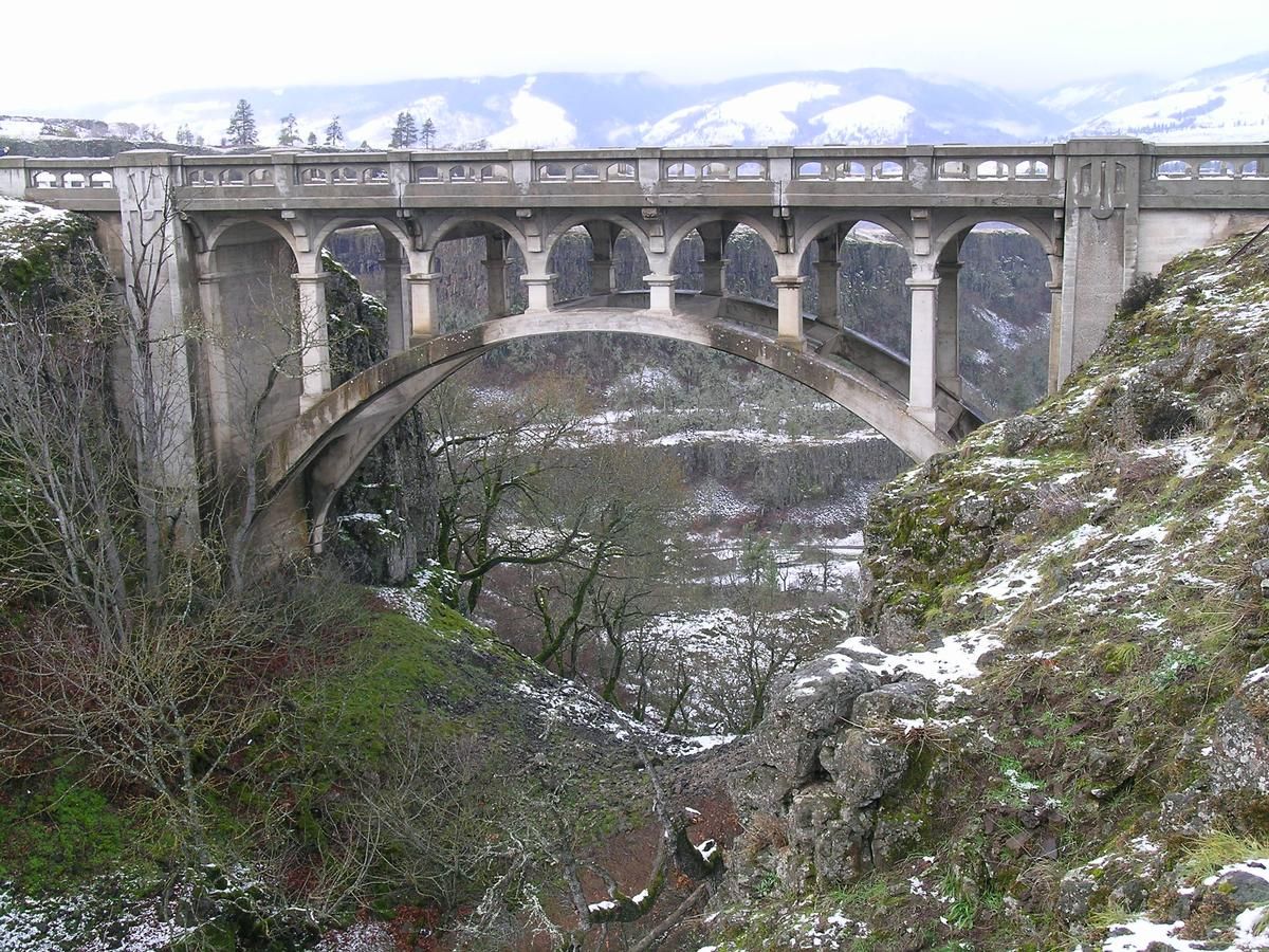 Dry Canyon Creek Bridge 