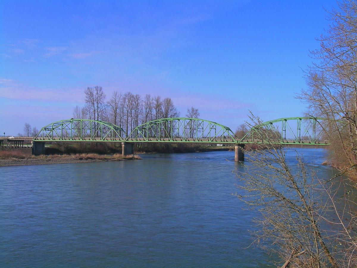 Willamette River Bridge 