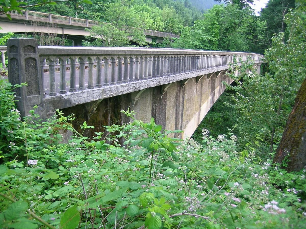 Moffett Creek Bridge 
