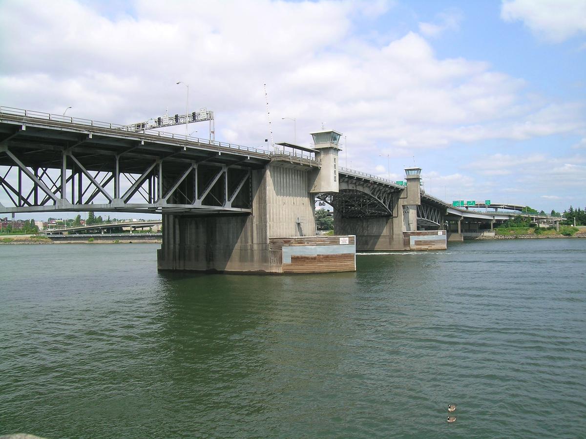 Morrison Bridge 