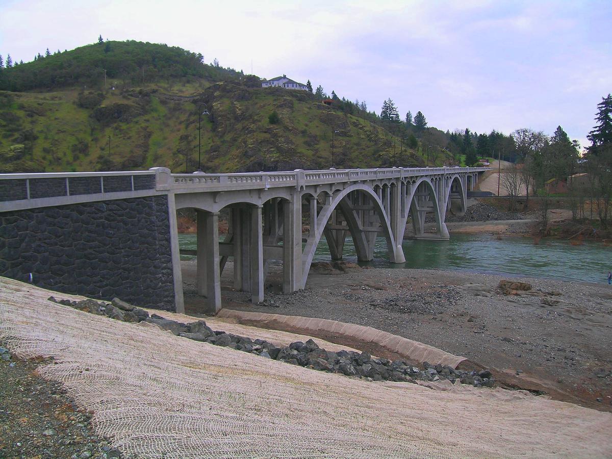 Myrtle Creek Bridge - After Widening Project 