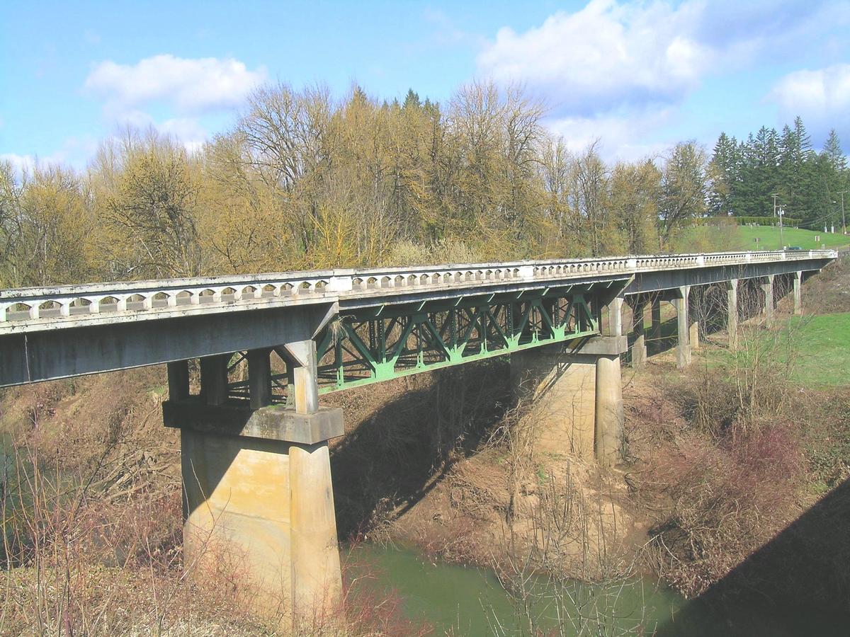 North Yamhill River Bridge 