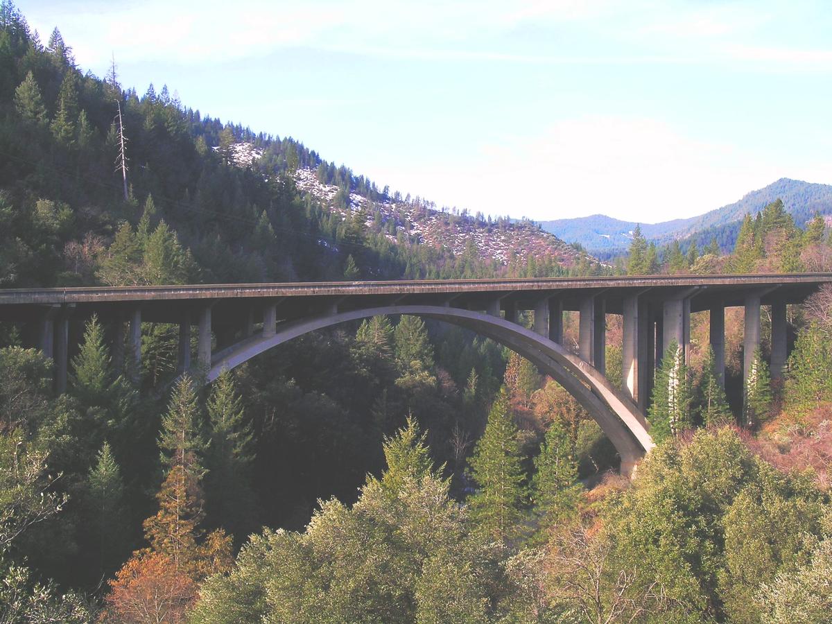 Interstate 5 - Dog Creek Bridge 