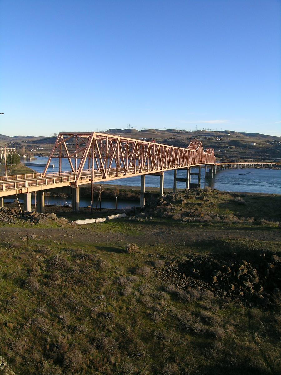 The Dalles Bridge 