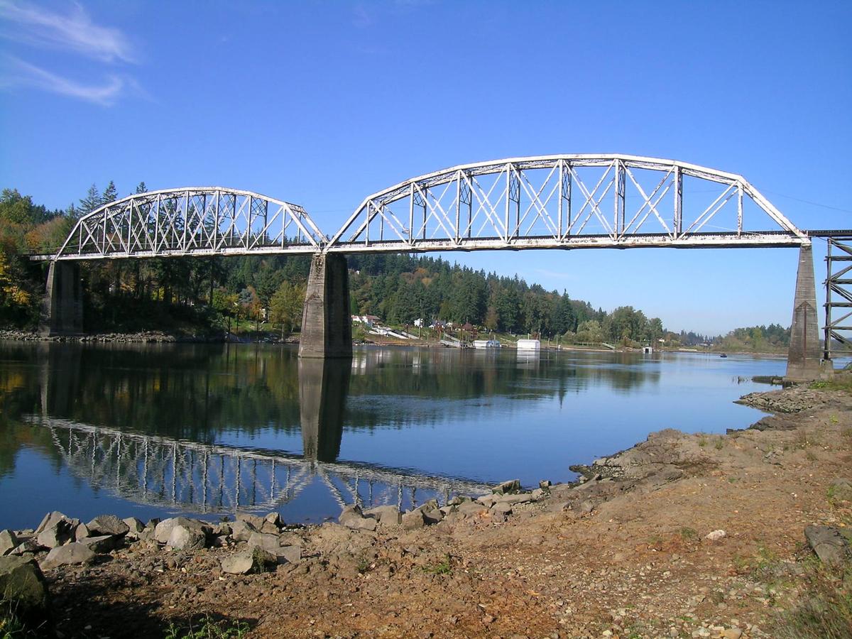 U.P.R.R. - Lake Oswego Bridge 