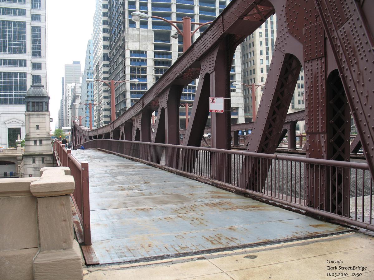 Chicago: Clark Street Bridge 