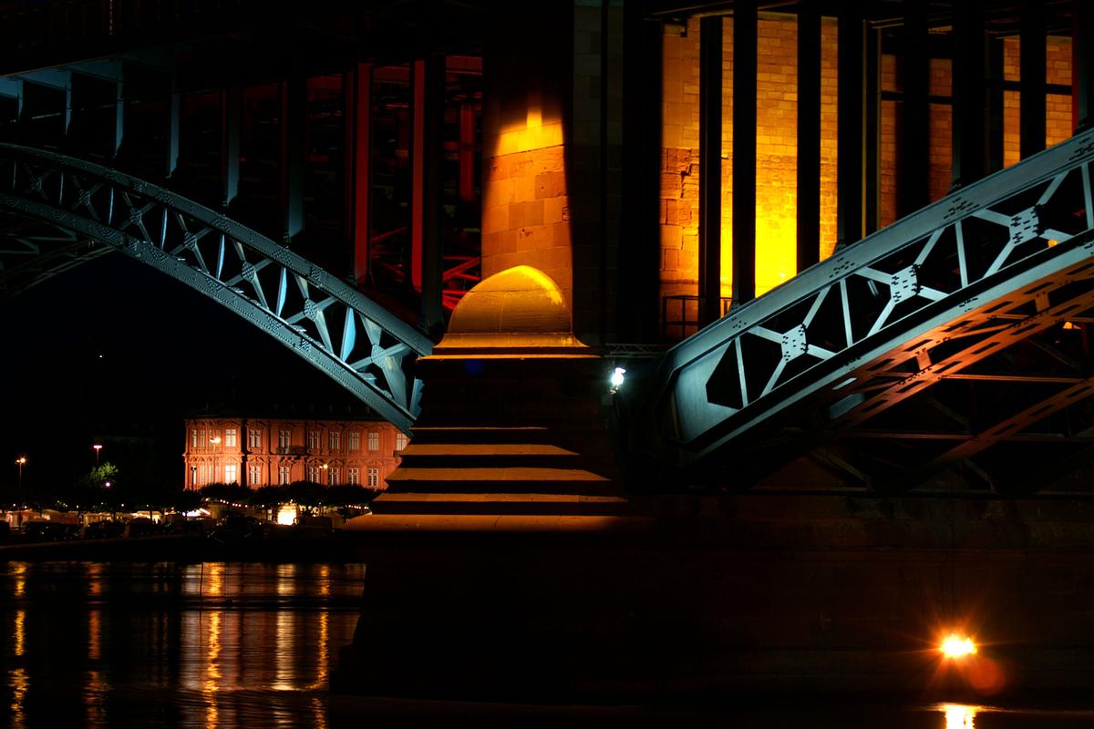 Theodor Heuss Bridge during Luminale light show 