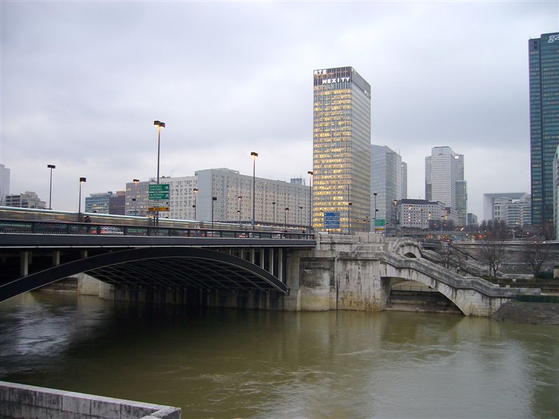 Paris-La Défense – Tour Initiale & Neuilly Bridge 