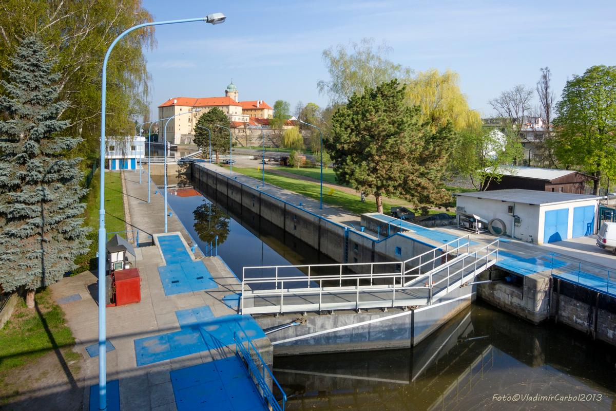The Poděbrady Lock on Elbe River, km 904,47 