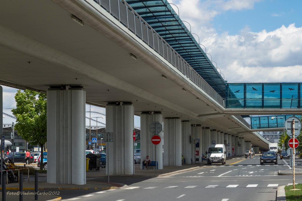 Pont de l'aéroport Vaclav-Havel 