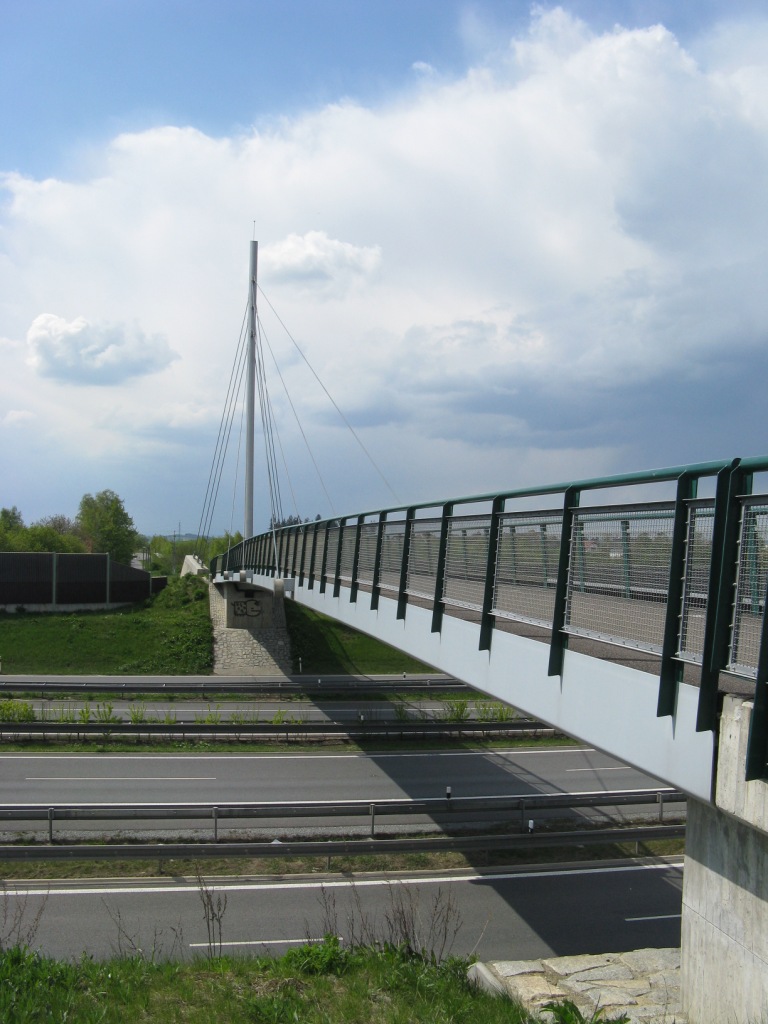 Plzeň-Černice Cable-stayed bicycle and pedestrian bridge crossing D5 Motorway 