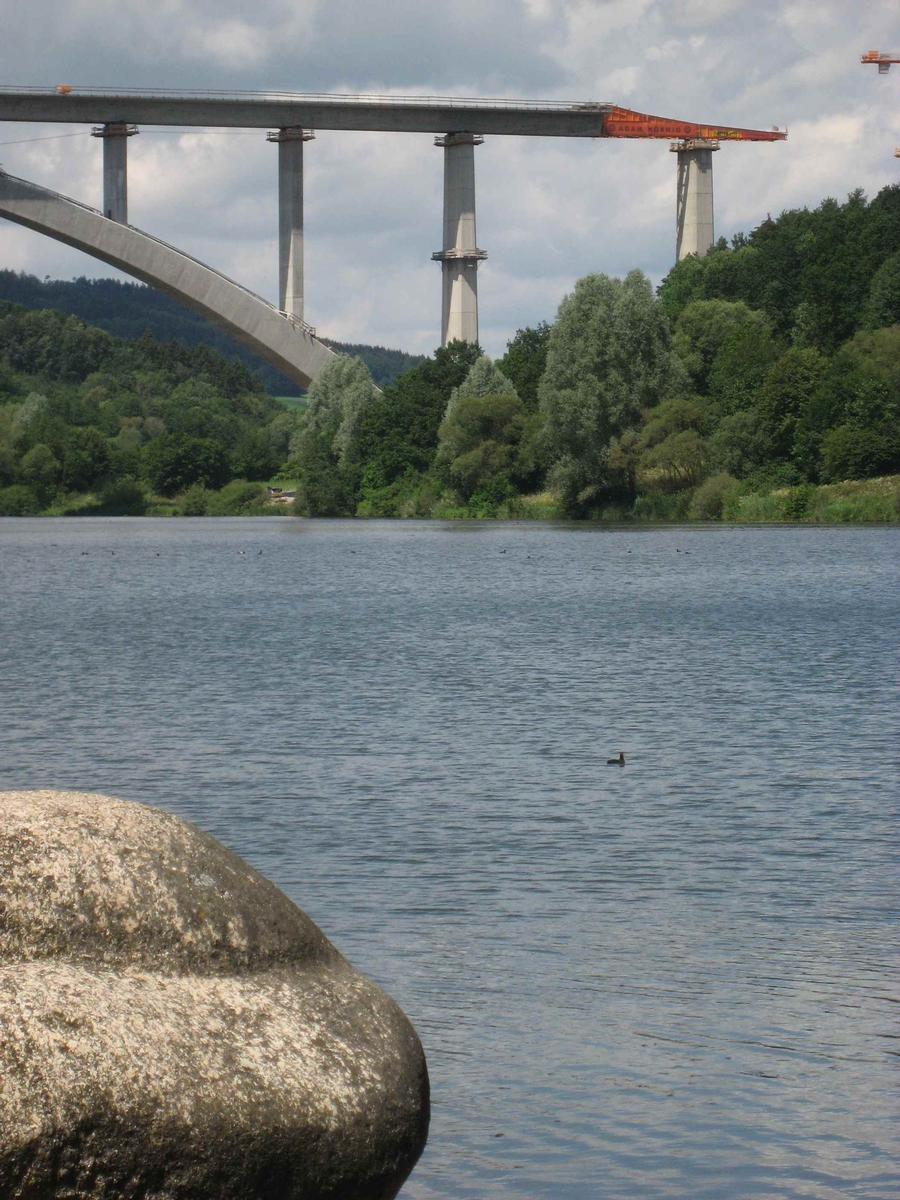 Talbrücke Froschgrundsee 